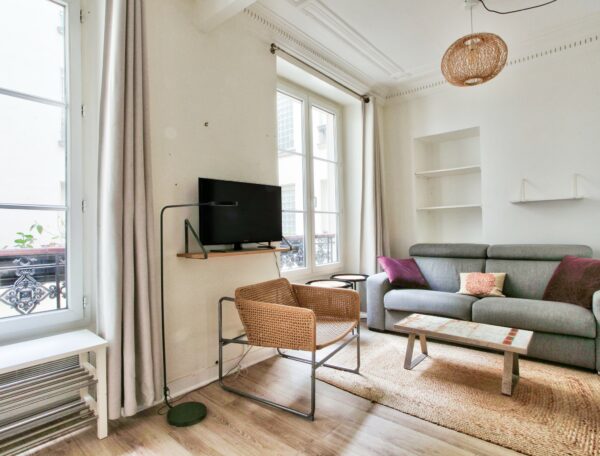 Luxurious Apartment – 1BR – 4P – Hotel de Ville