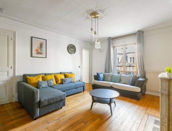 Luxurious Apartment – 2BR – 6P – La Madeleine