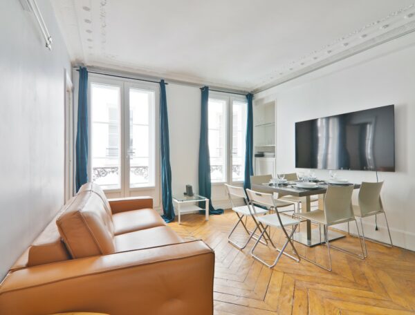 Luxurious Apartment – 2BR – 6P – Musée du Louvre 4