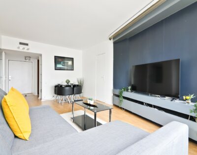 Luxurious Apartment – 2BR – 6P – Tour Eiffel 4