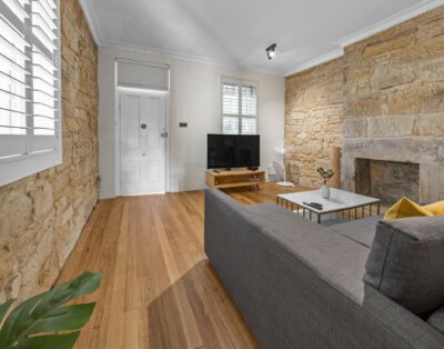2-Bedroom House in Ultimo Near city center
