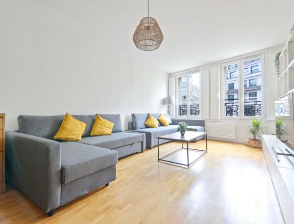 Heart of Paris – 2BR – 8P –  Musee du Louvre 4 – Free Netflix